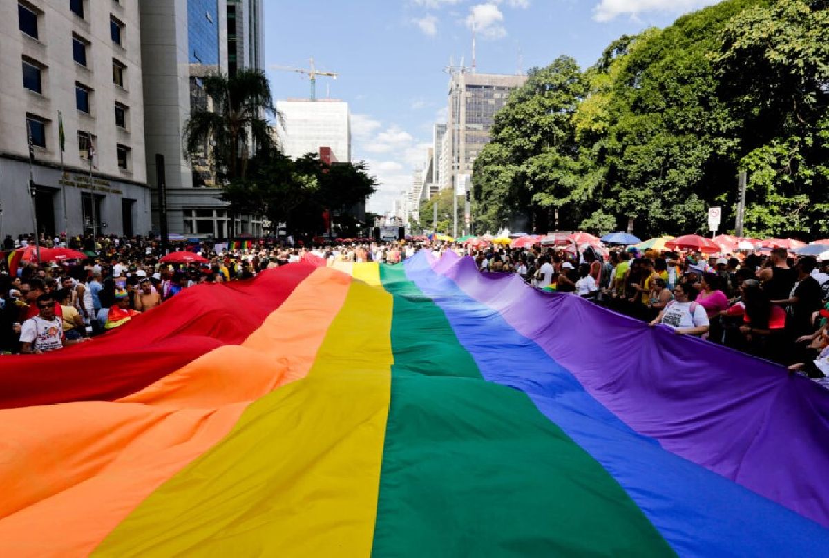 Parada do Orgulho LGBT+: cidade vira palco de celebração e luta pela igualdade e inclusão