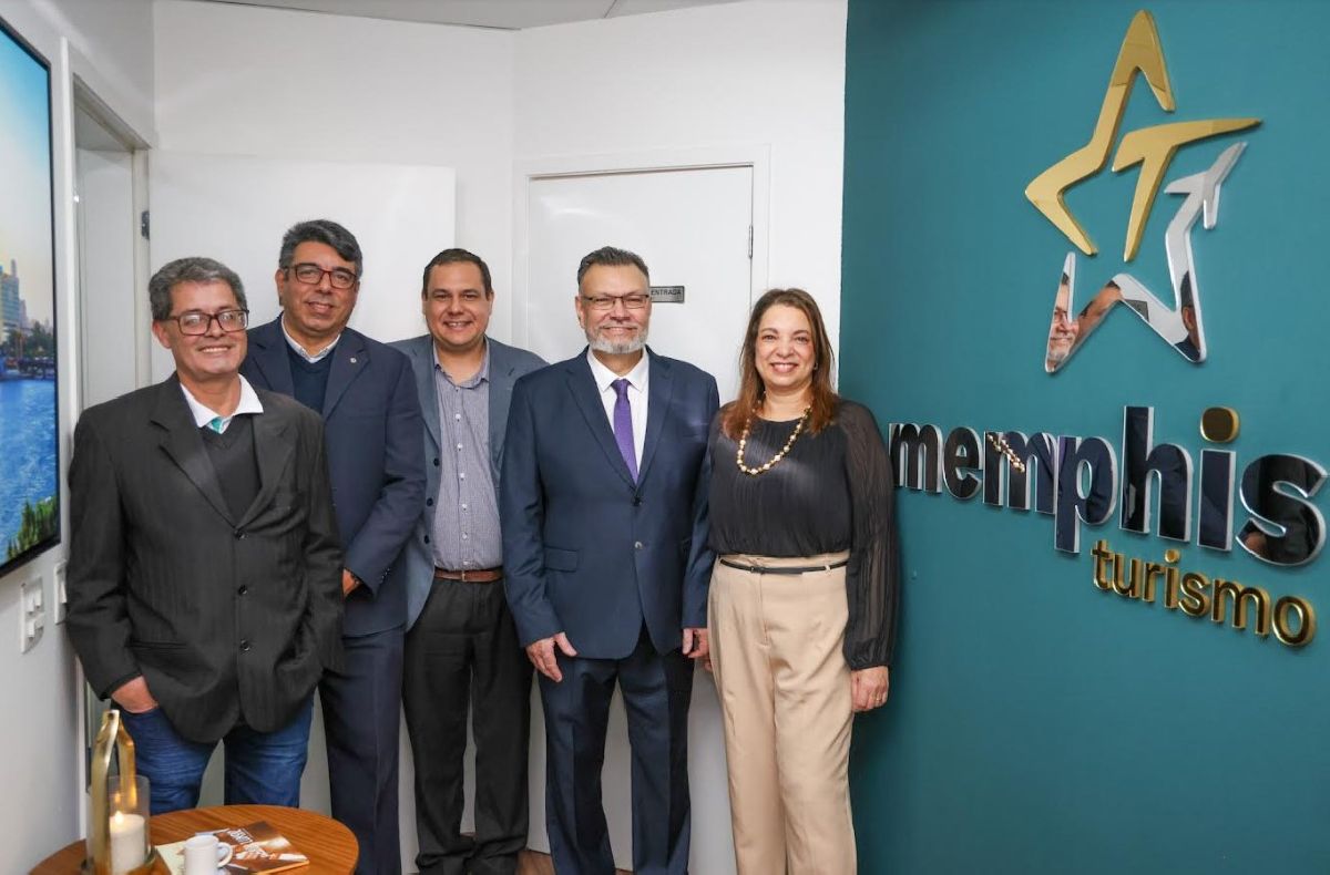 Sanchat Marca Presença no Lançamento do Novo Escritório da Memphis Tours em São Paulo