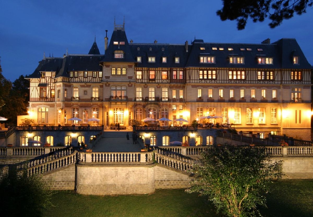 Château de Montvillargenne: vivendo em um castelo