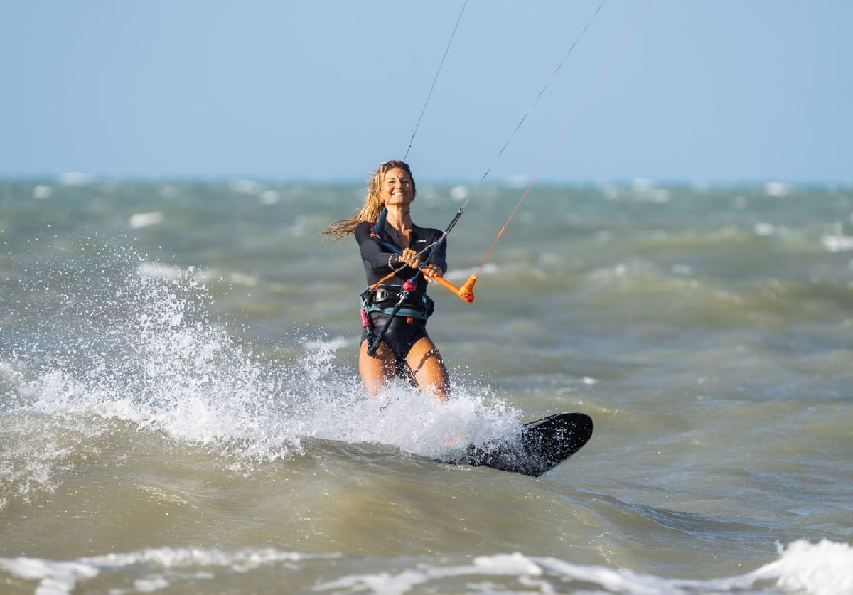 Praia do Preá, no Ceará, se consolida como o melhor destino para esportes náuticos no mês de setembro