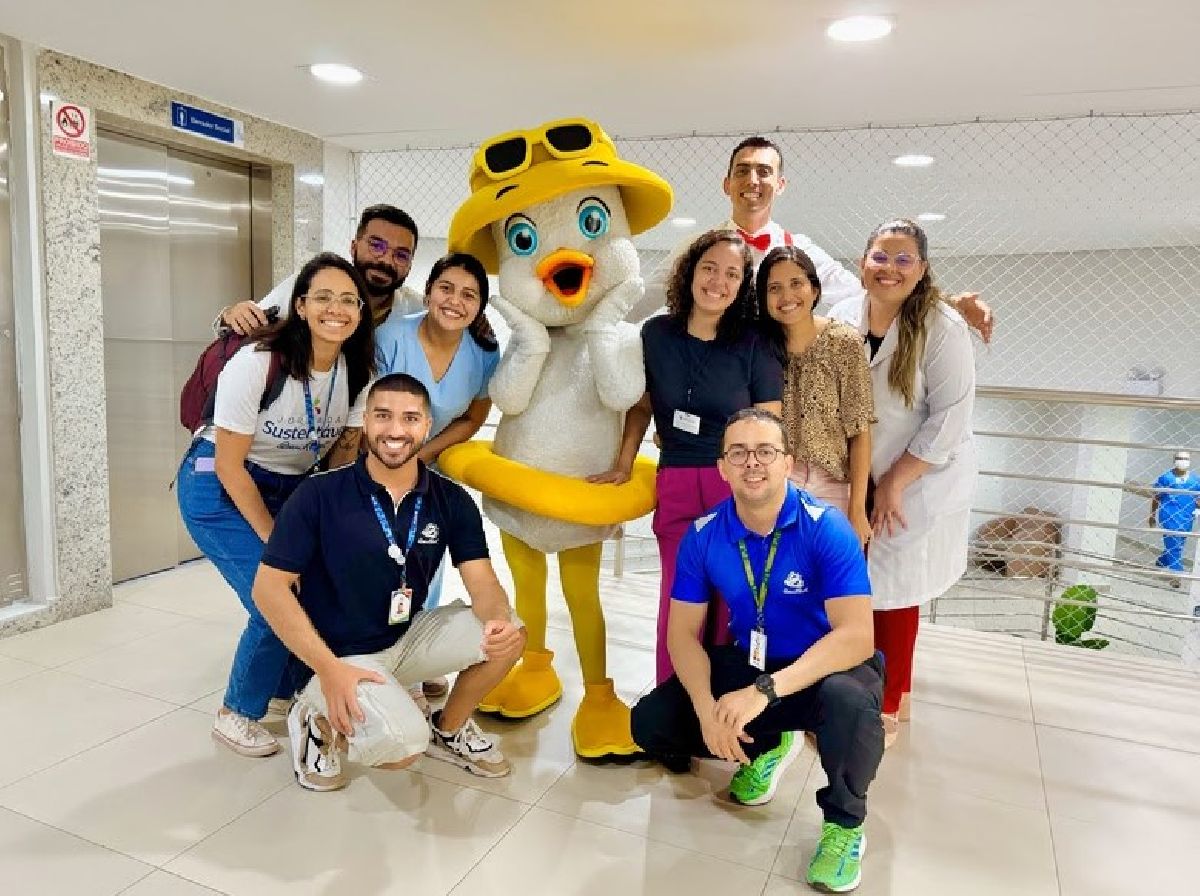 Beach Park leva manhã de magia ao Hospital Luís França em celebração ao Dia das Crianças