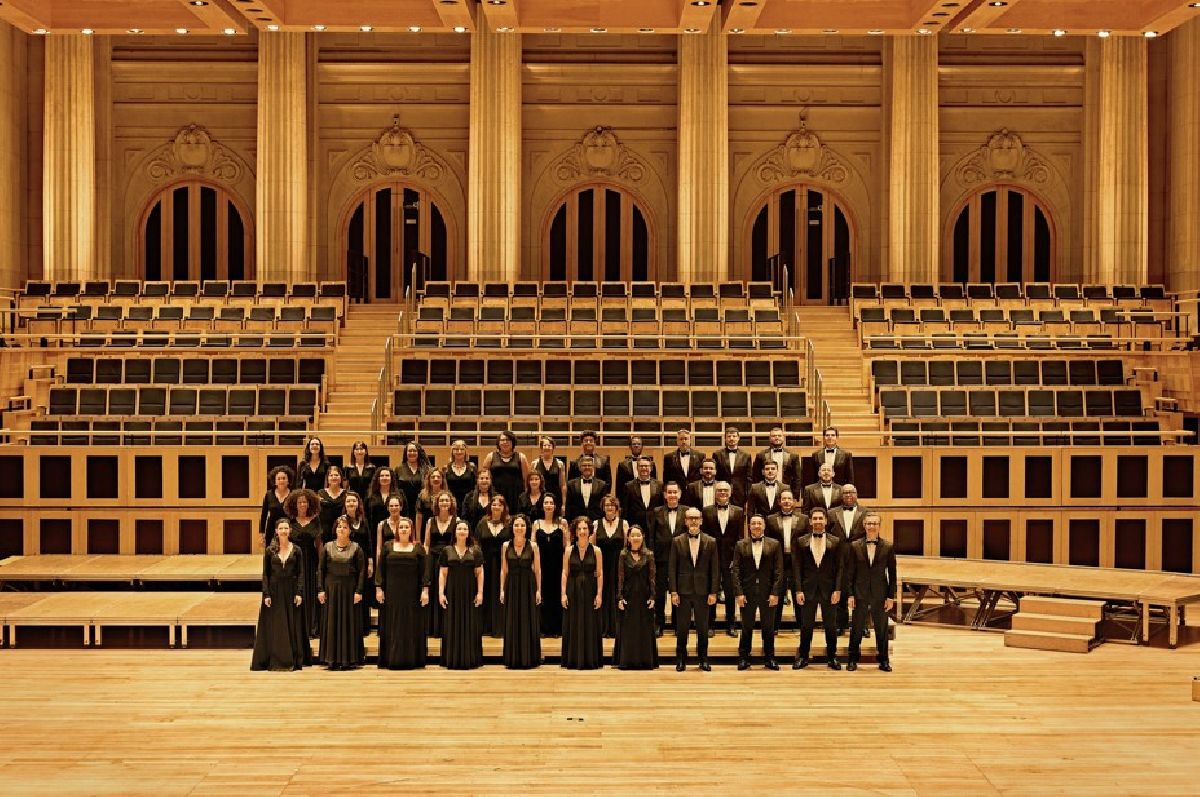 Concerto Especiais na Sala São Paulo com Maestro Celso Antunes celebram 30 anos no Coro da Osesp