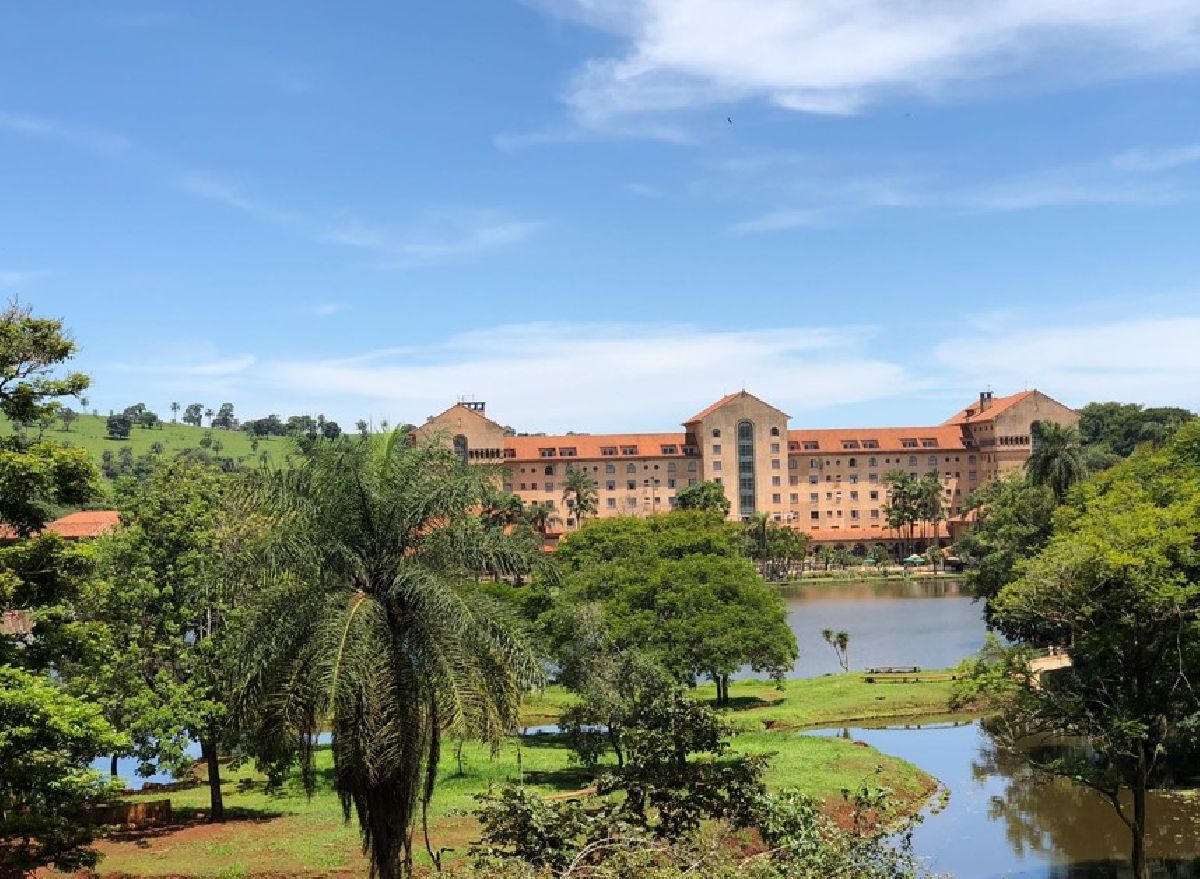 Férias de verão no Grande Hotel Termas de Araxá: descanso e diversão em família