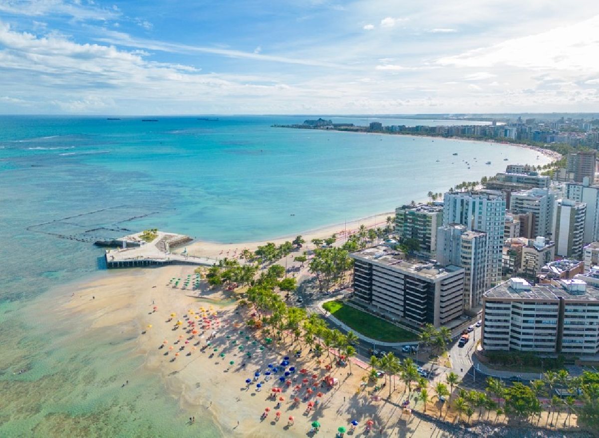 De Norte a Sul: 15 praias para curtir o sol e mar de Alagoas